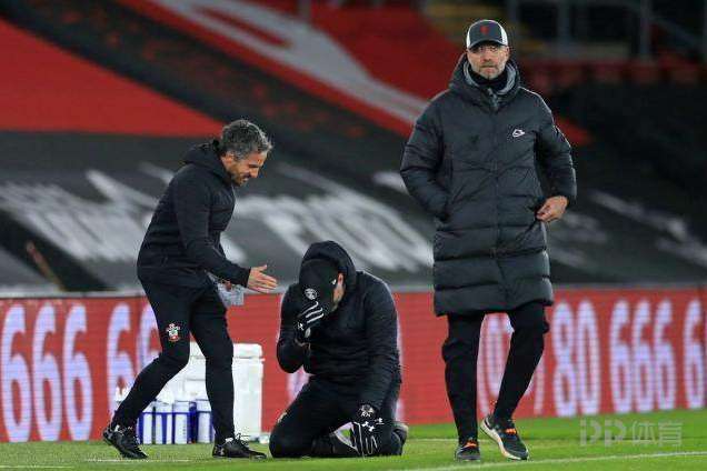 ACMILAN官网- 南安普敦青年军崛起，主帅哈森许特尔获续约  